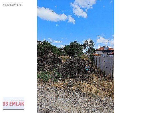 03 EMLAK(Ahmet Baştuğ'dan) YERLEŞİM YERİNDE 985m2 ARAZİ fotoğraf 4